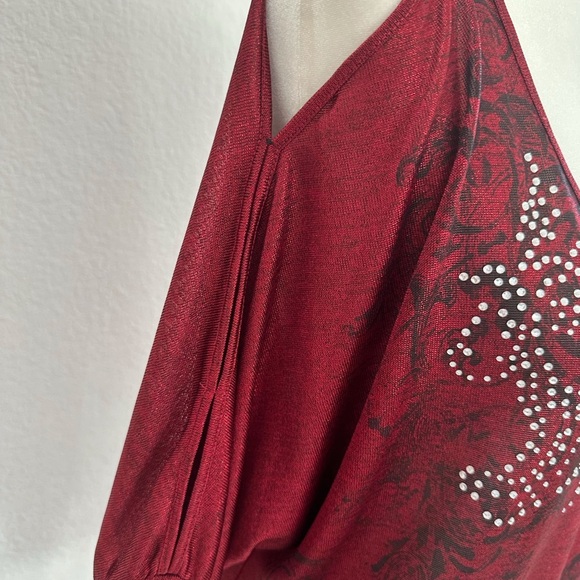 Buff Red Knit Fabric Cold Shoulder Blouse - Picture 2 of 8